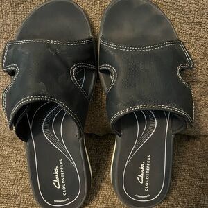 Clarks Cloudsteppers Navy Blue CushionSoft Sandals